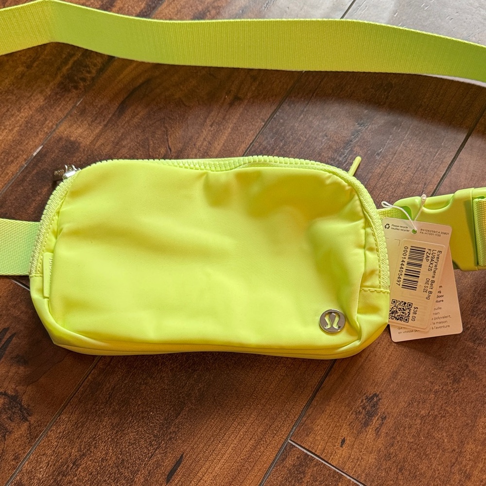 Lululemon Everywhere Belt Bag
